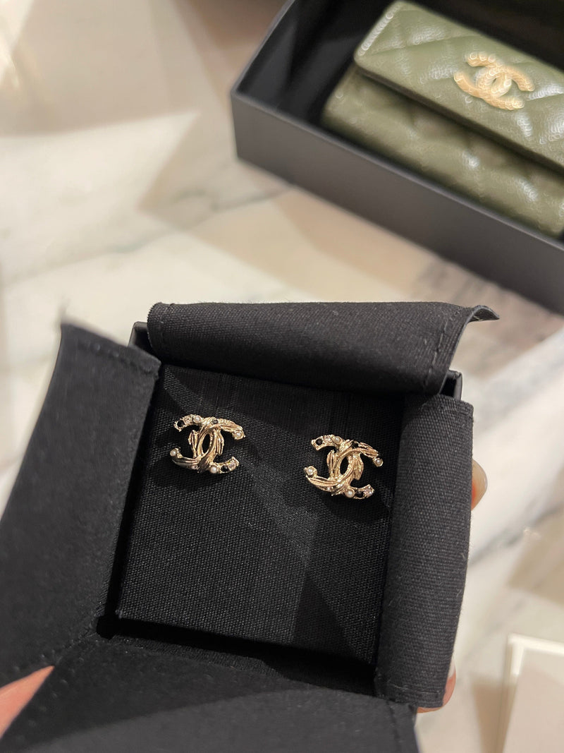 Chanel Chanel CC Champagne Gold Stud Earrings - AJL0063