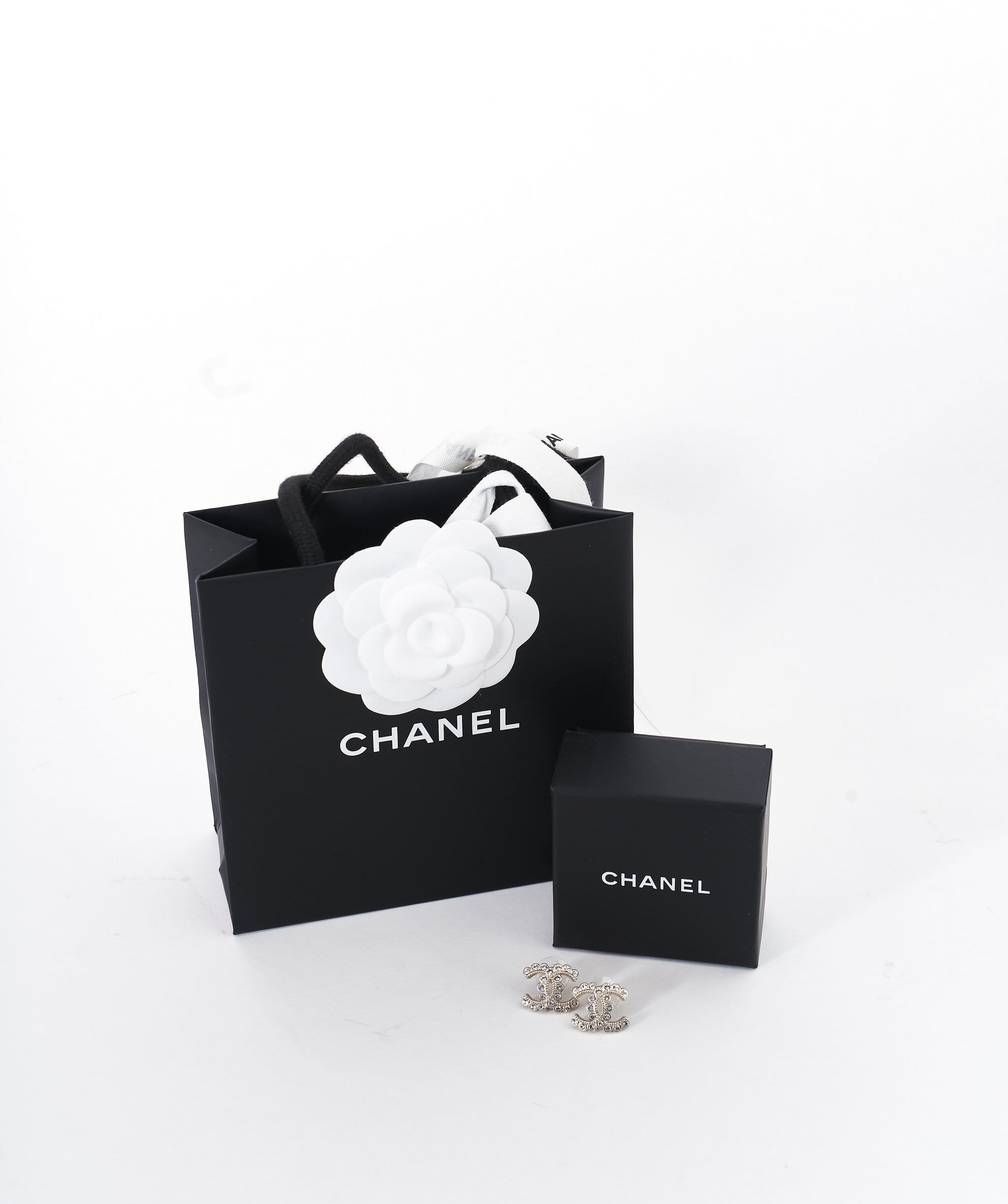 Chanel Chanel CC crystal pronounced earrings