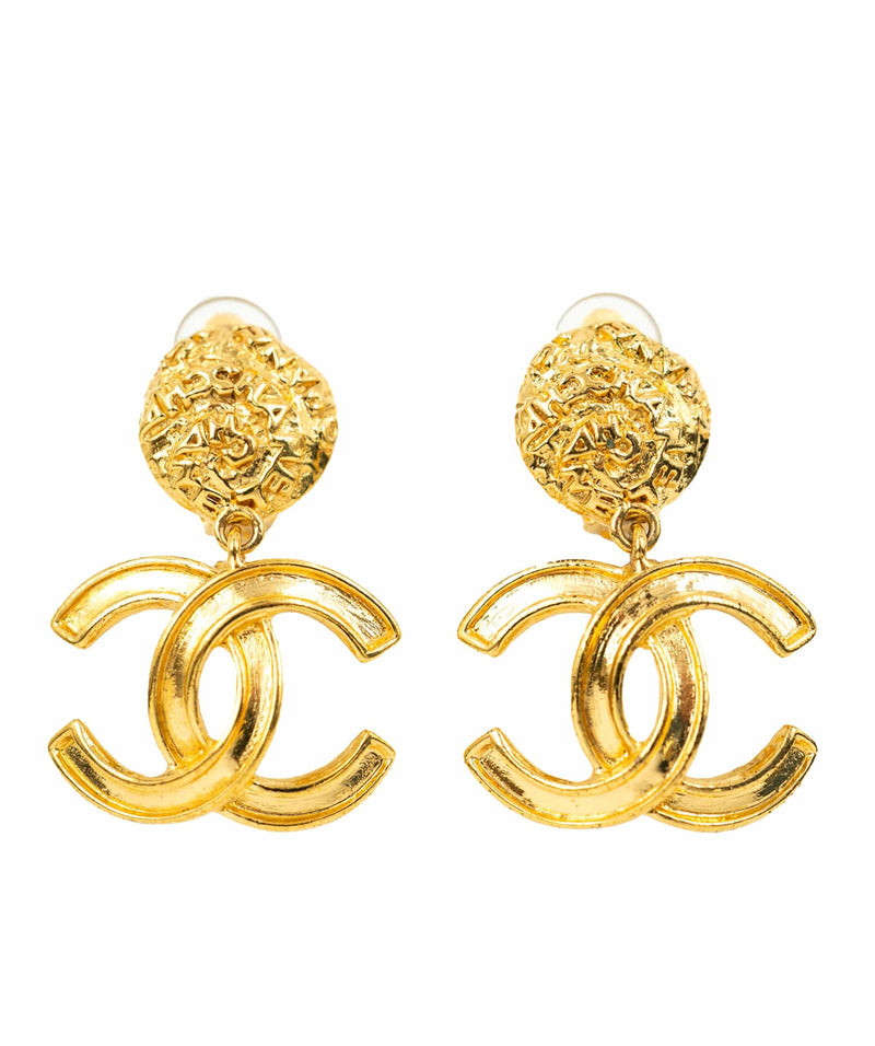 Chanel Chanel CC Dangle Earring Gold ASL4781