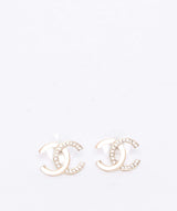 Chanel Chanel CC earring gold