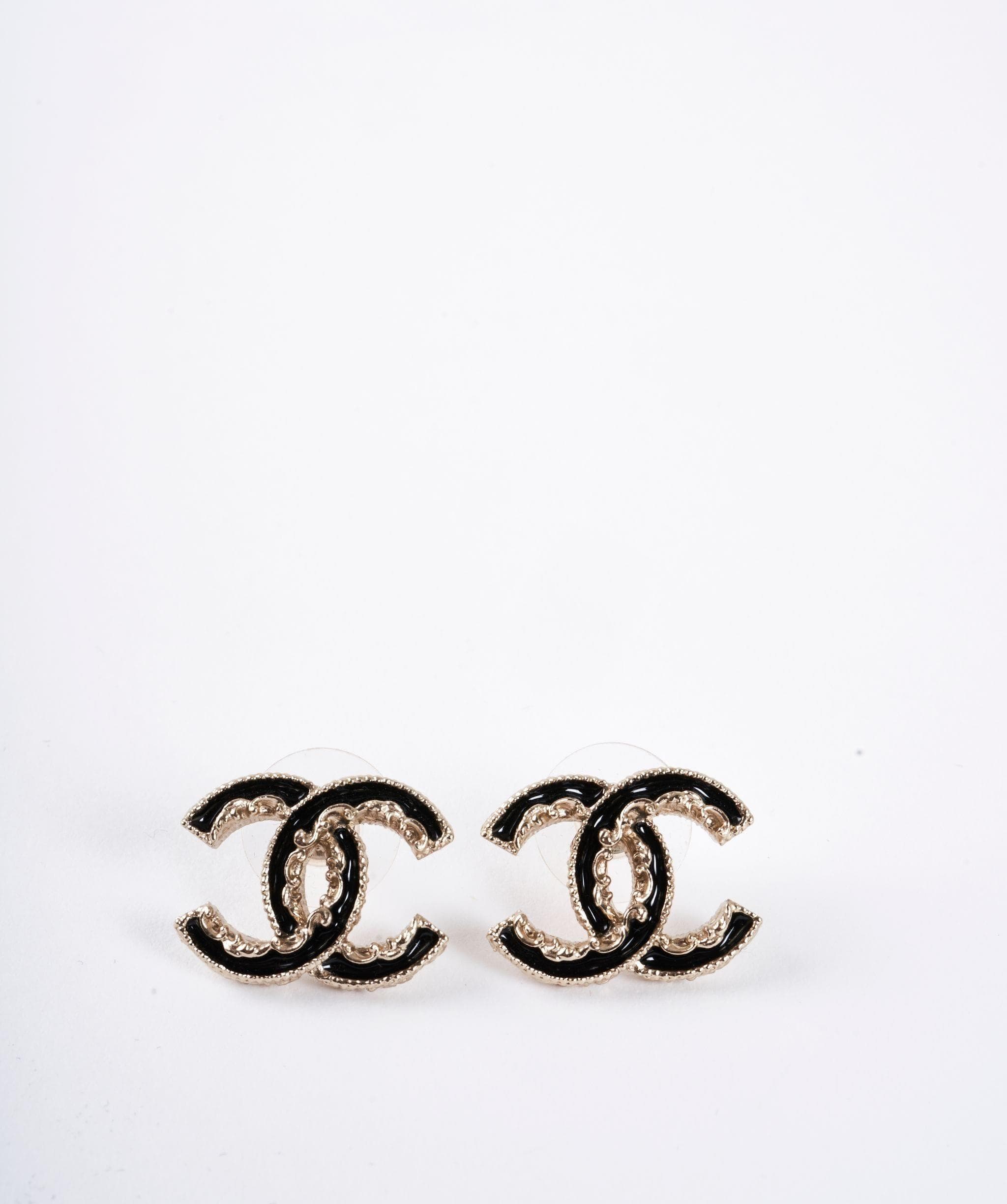 Chanel Chanel CC earrings