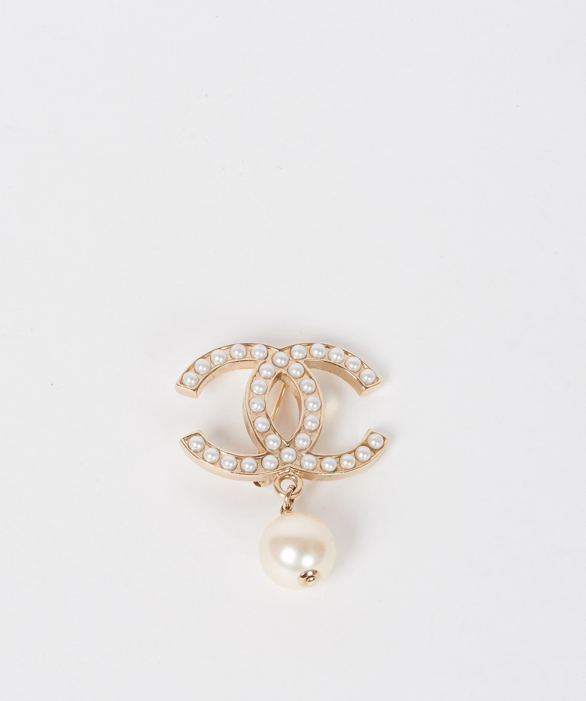 Chanel Chanel CC Pearl Brooch Gold