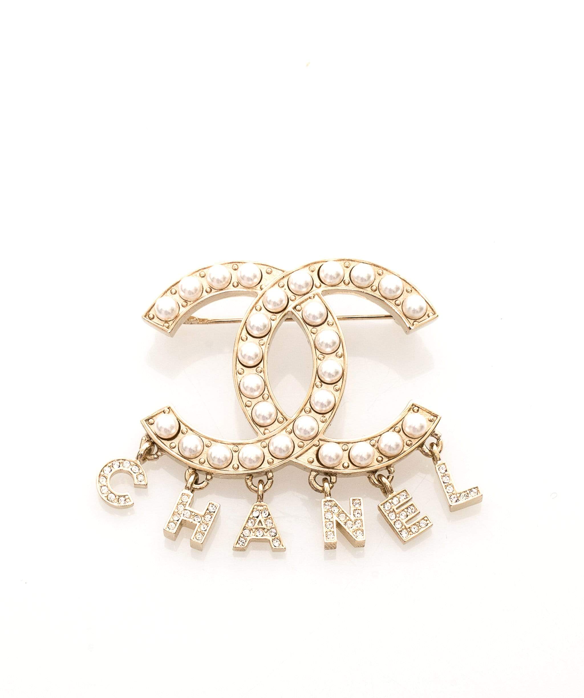 Chanel CC Pearl Brooch with Chanel Initials Drop MW1230