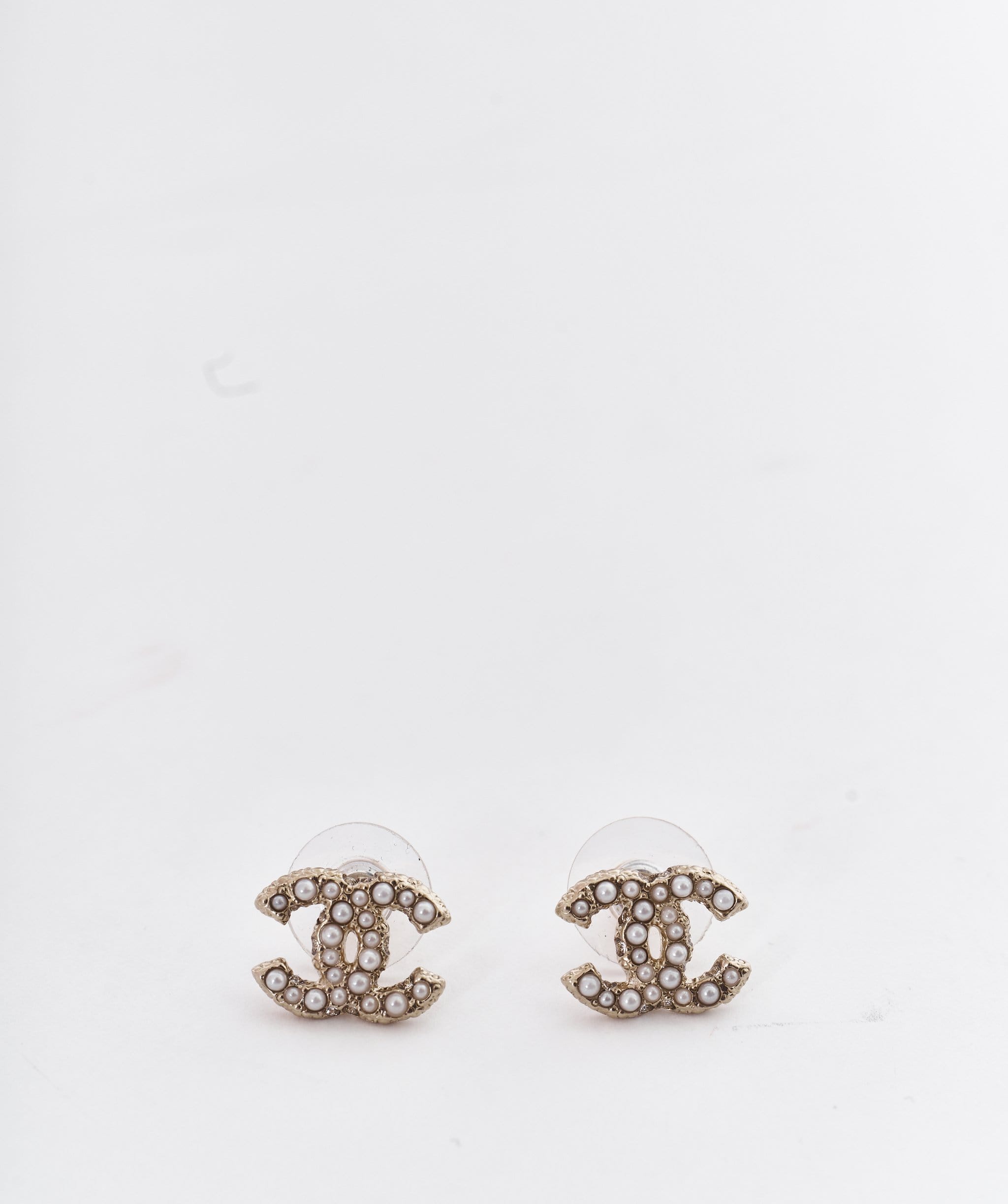 Chanel CC pearl earrings – LuxuryPromise
