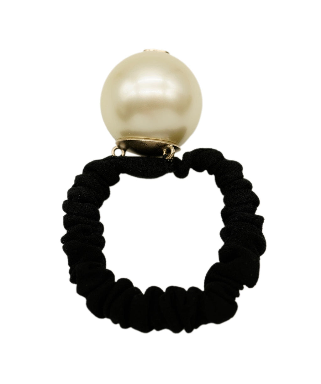 Chanel CC Pearl Hair Tie - AWC2087 – LuxuryPromise