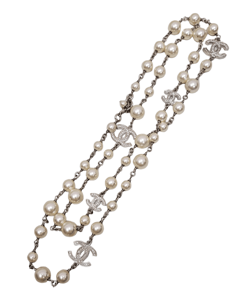 Chanel Chanel CC Pearl Long Necklace SYL1079