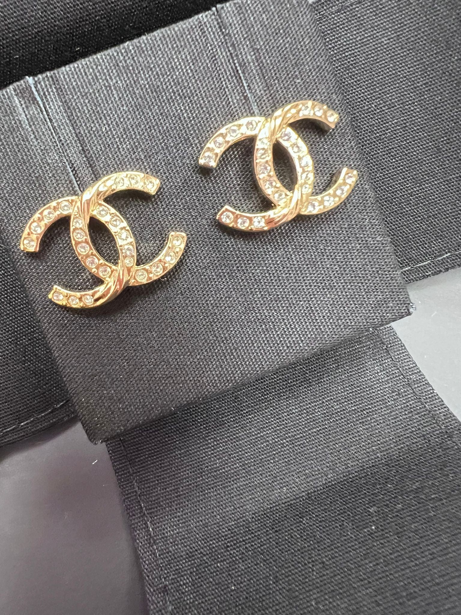 Chanel Chanel CC Twist Gold Strass Earrings (Pierced) SKL1558