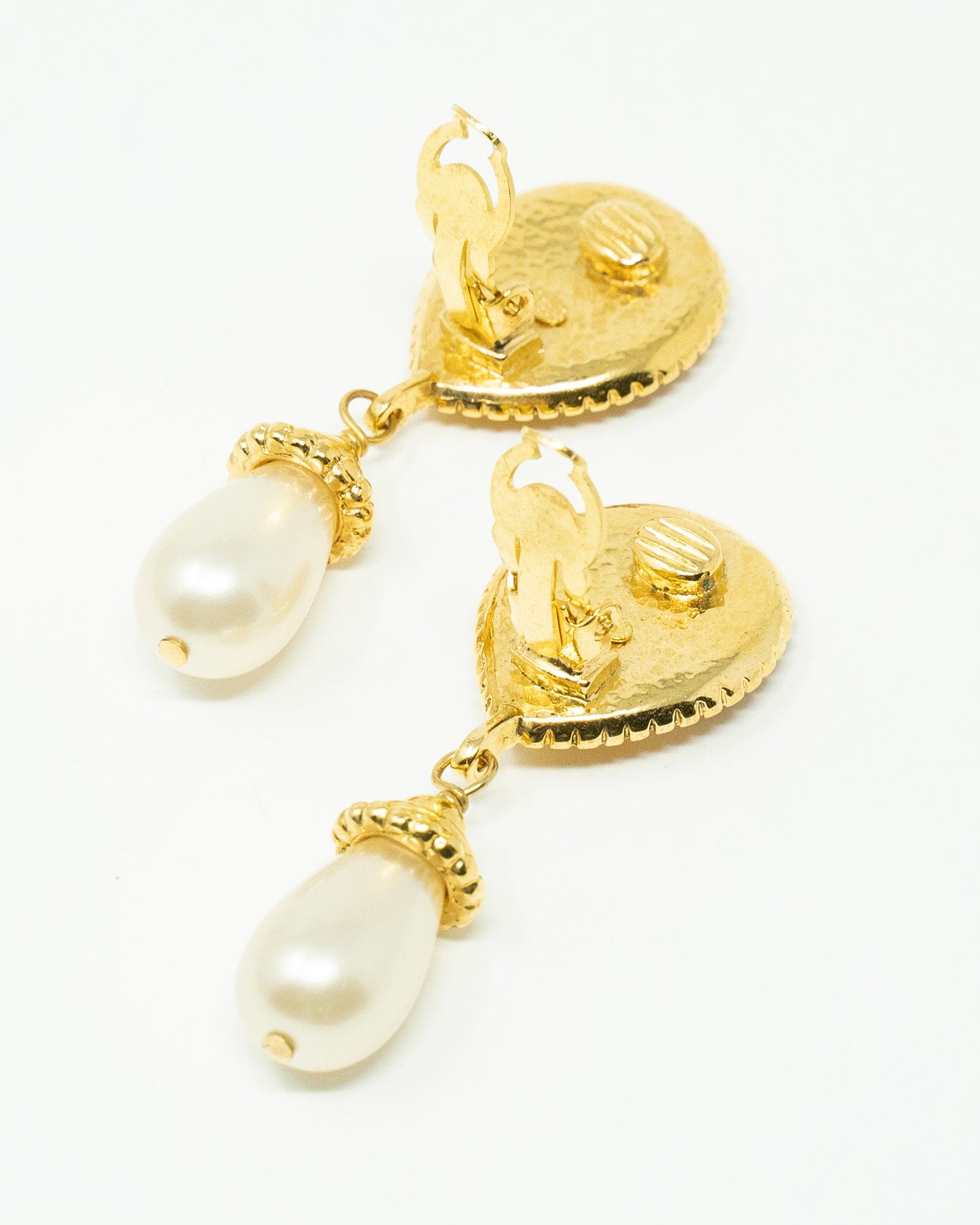 Chanel Chanel Dangling Pearl Clip-on Earrings ASL2461