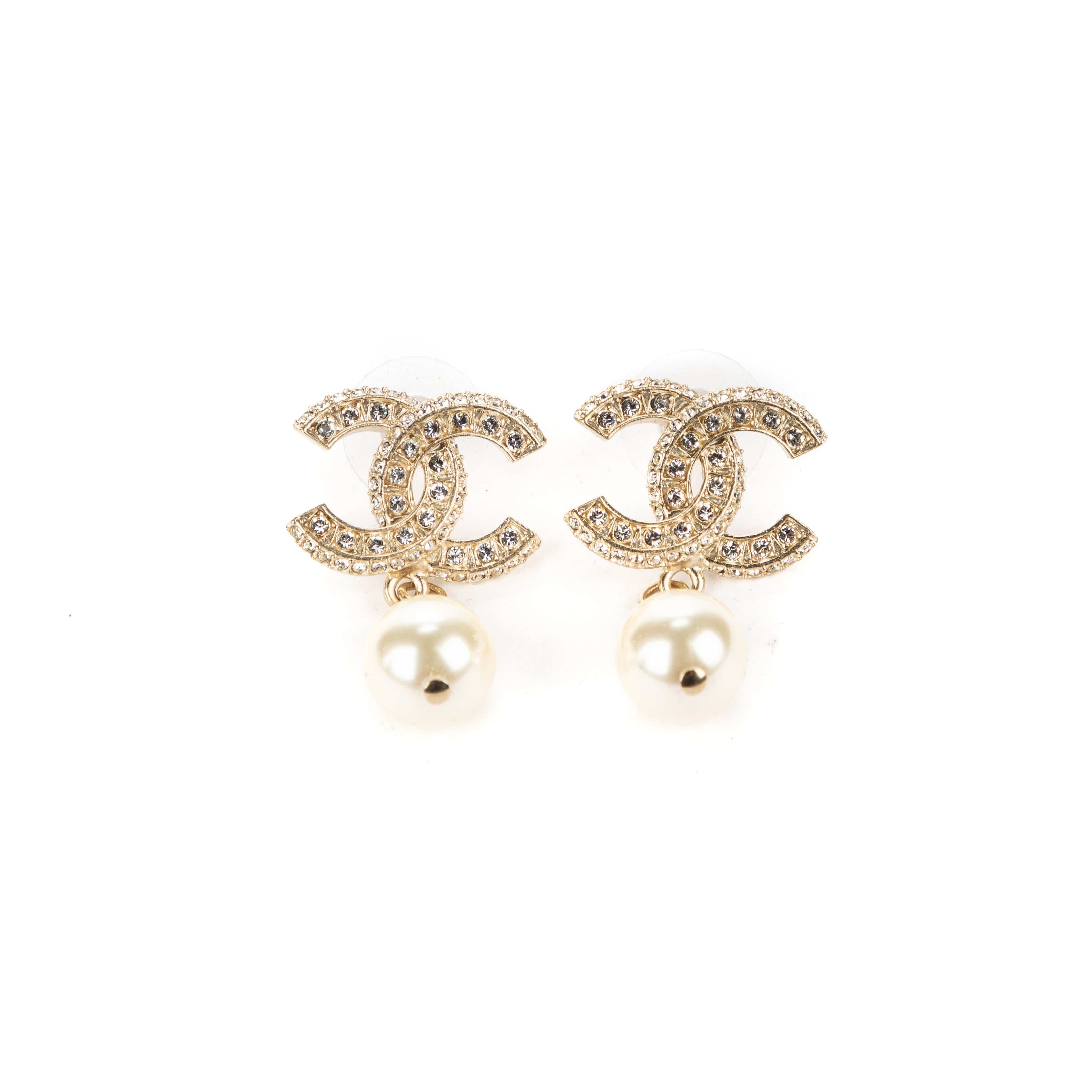 Chanel - Double CC Stud Earrings w/ Drop Pearl – Current Boutique