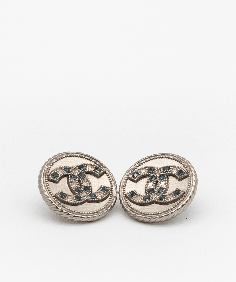 Chanel Vintage White Imitation Pearl And Gold Metal CC Earrings, 1970-1981  Available For Immediate Sale At Sotheby's