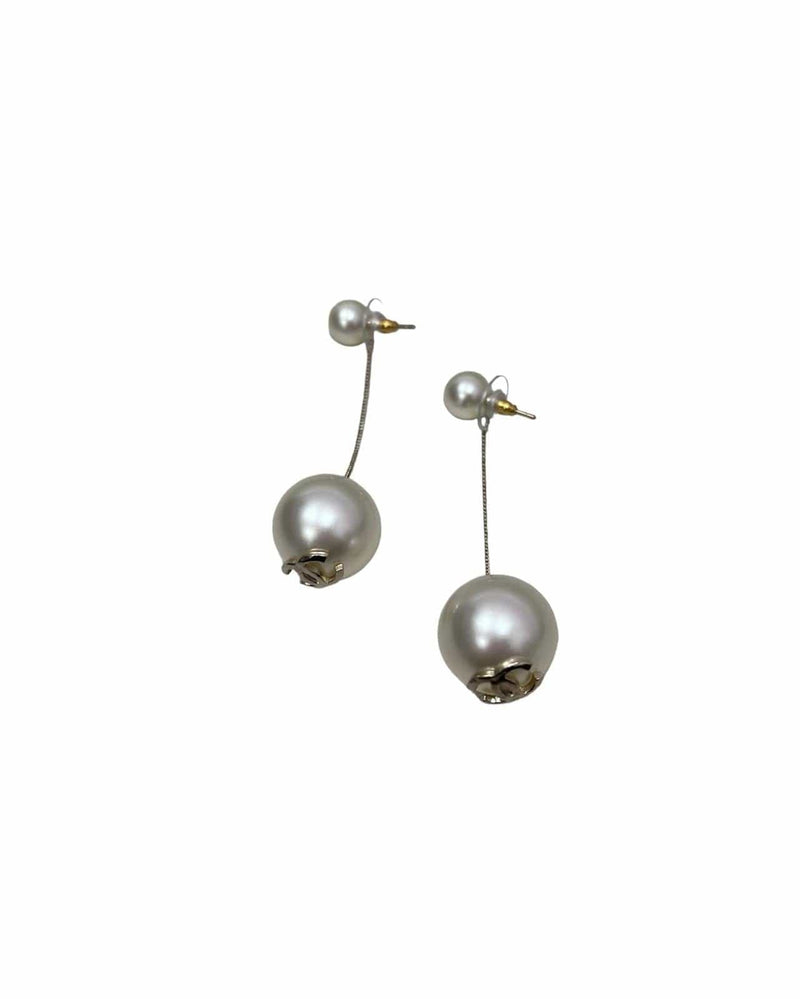 Chanel Chanel Giant Pearl Drop Earring Used SYL1066