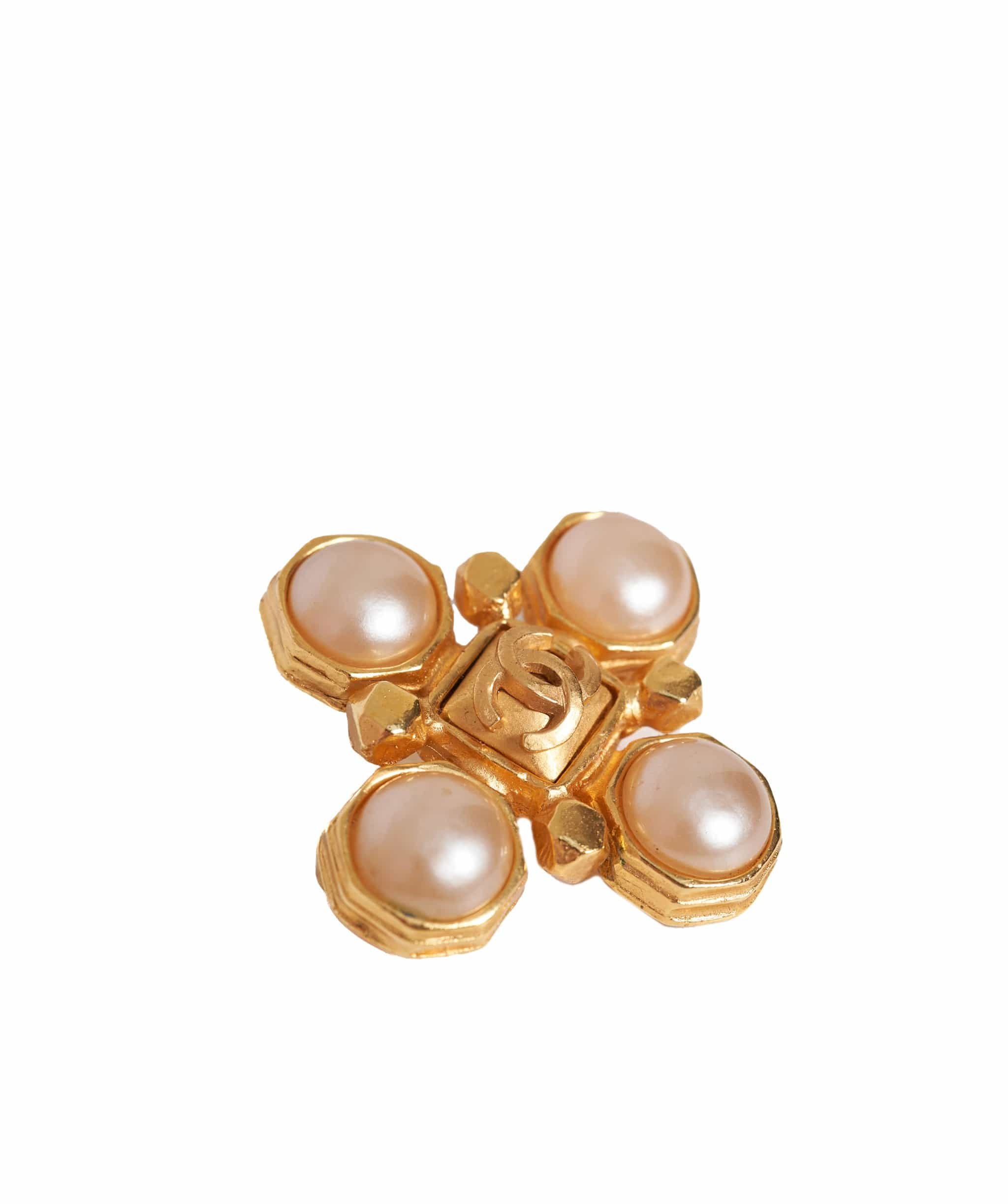Chanel Gold and Pearl Cross Brooch - AWL1410 – LuxuryPromise