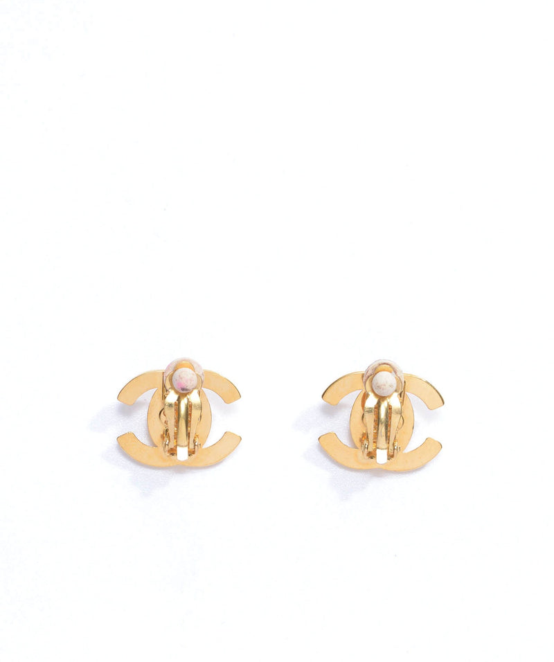Chanel Chanel Gold CC Turnlock Earrings - AWL3835