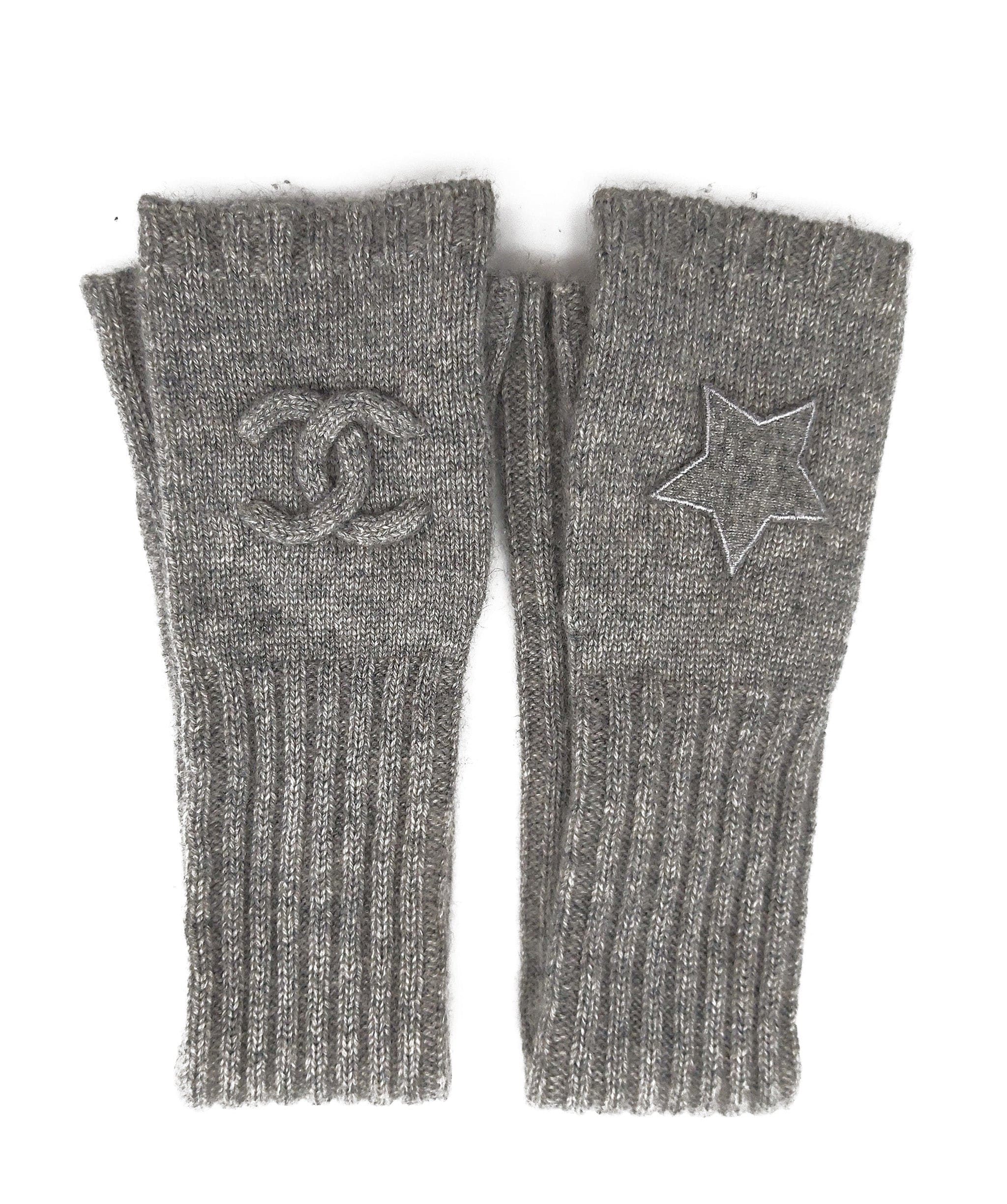 Chanel Chanel Grey Fingerless Gloves RJL1511