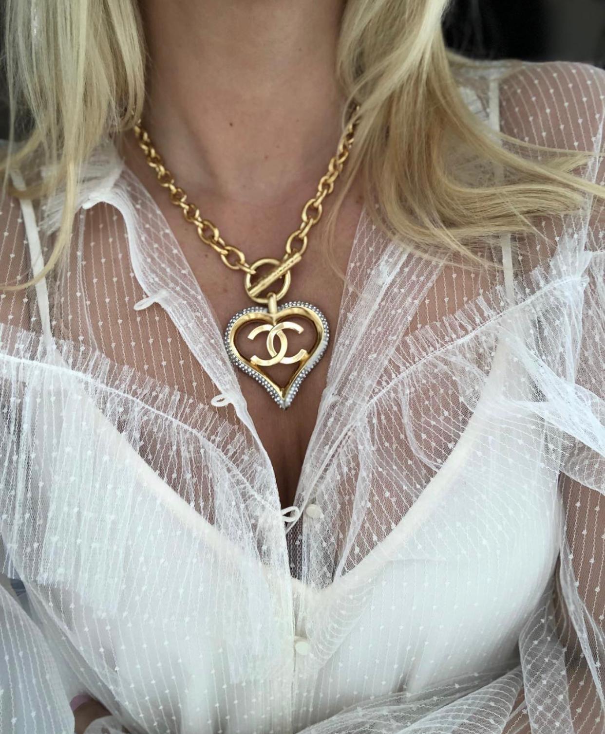 Chanel Chanel Heart Necklace - ADL1604