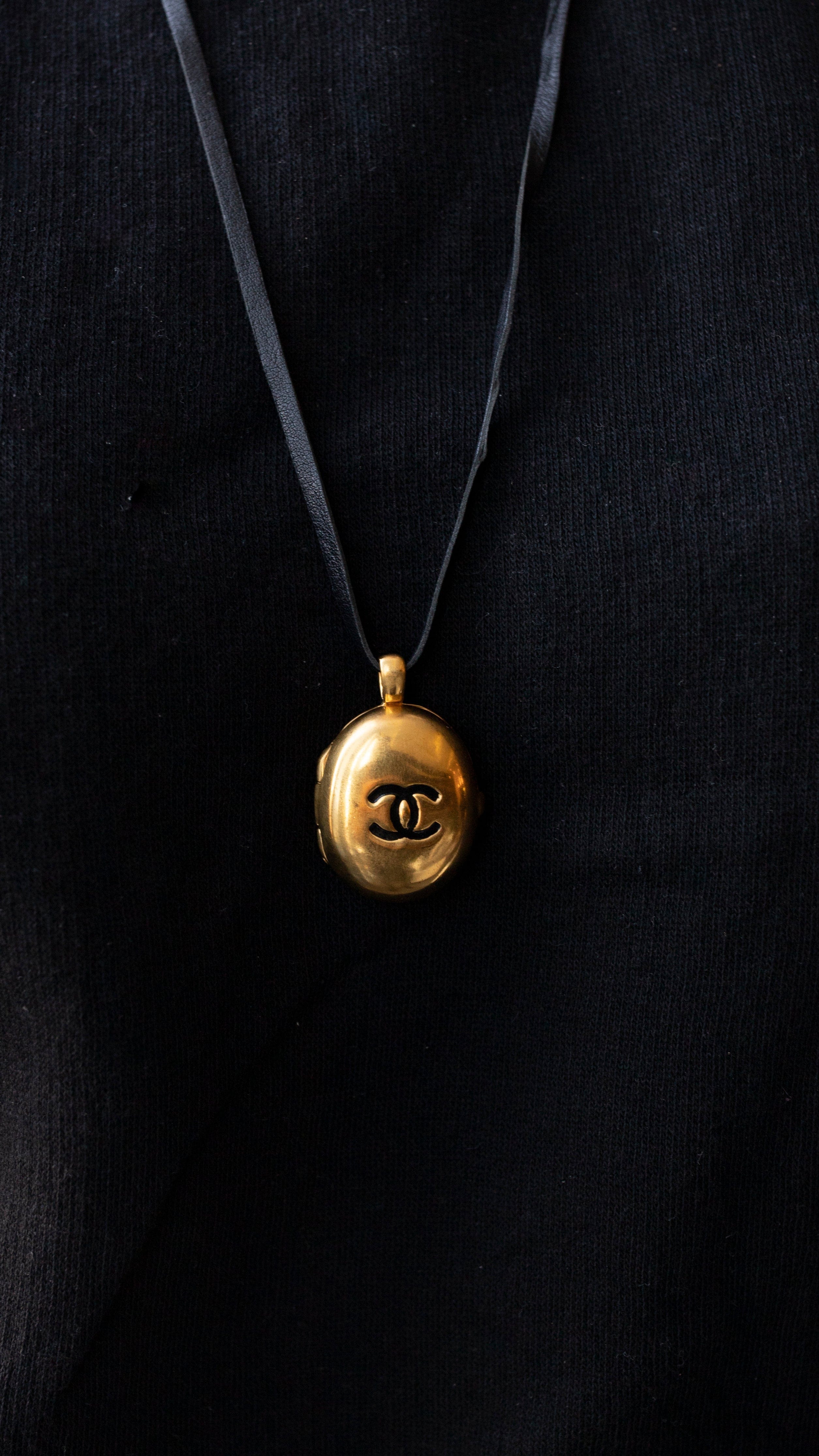 Chanel Chanel Locket Necklace ASL2701