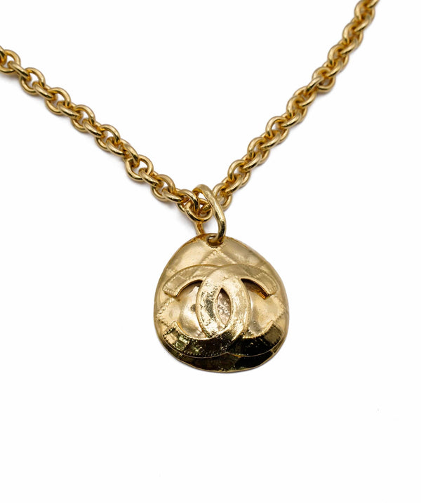 Chanel Chanel medallion necklace AWL4545