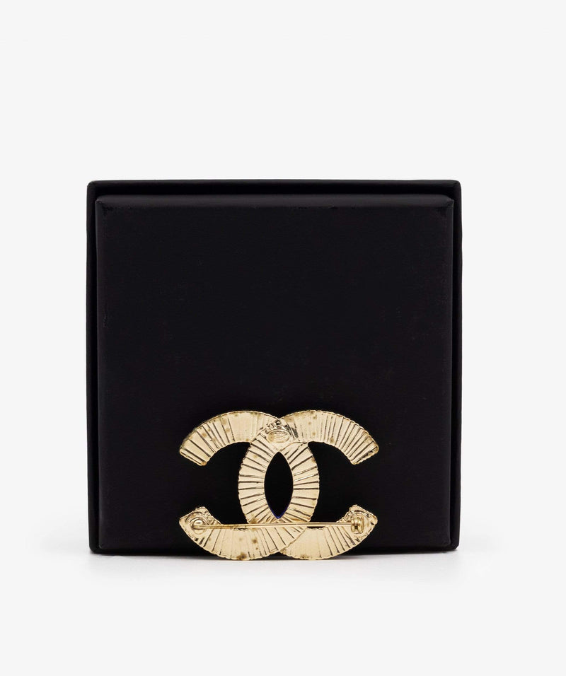 Chanel Metal CC - Rainbow Brooch – LuxuryPromise