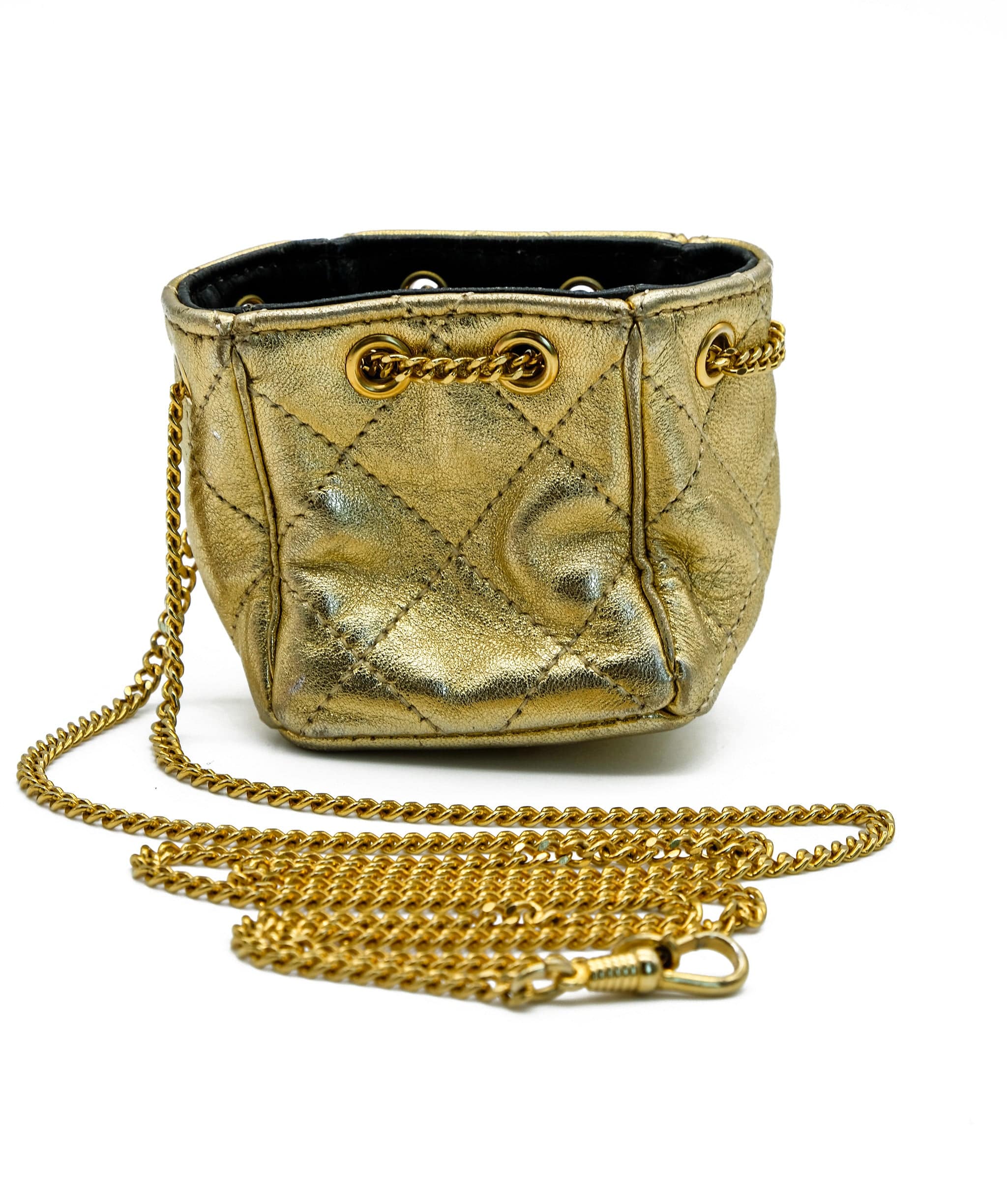 Chanel Chanel mini gold necklace bag - AWL4047