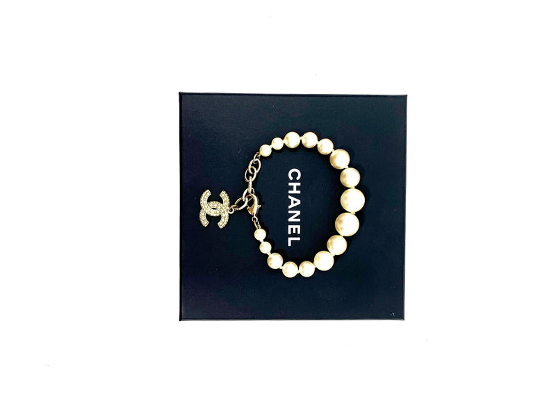 Chanel pearl necklace, Luxury, Accessories on Carousell