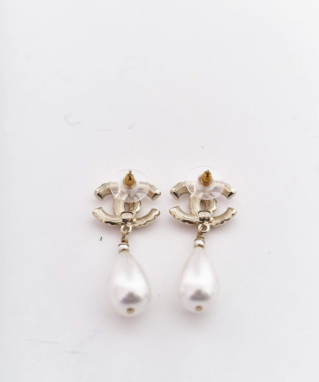 Chanel Cc Drop Earring Metal With Faux Pearls