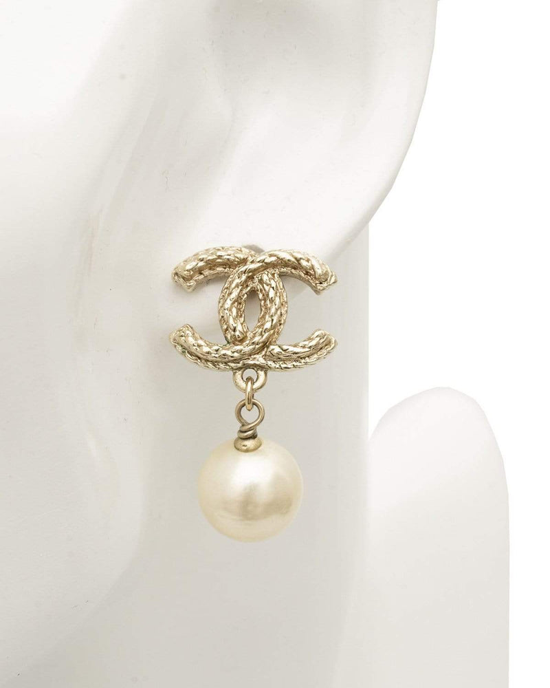 Authentic Second Hand Chanel CC Pearl Drop Earrings PSS63400027  THE  FIFTH COLLECTION