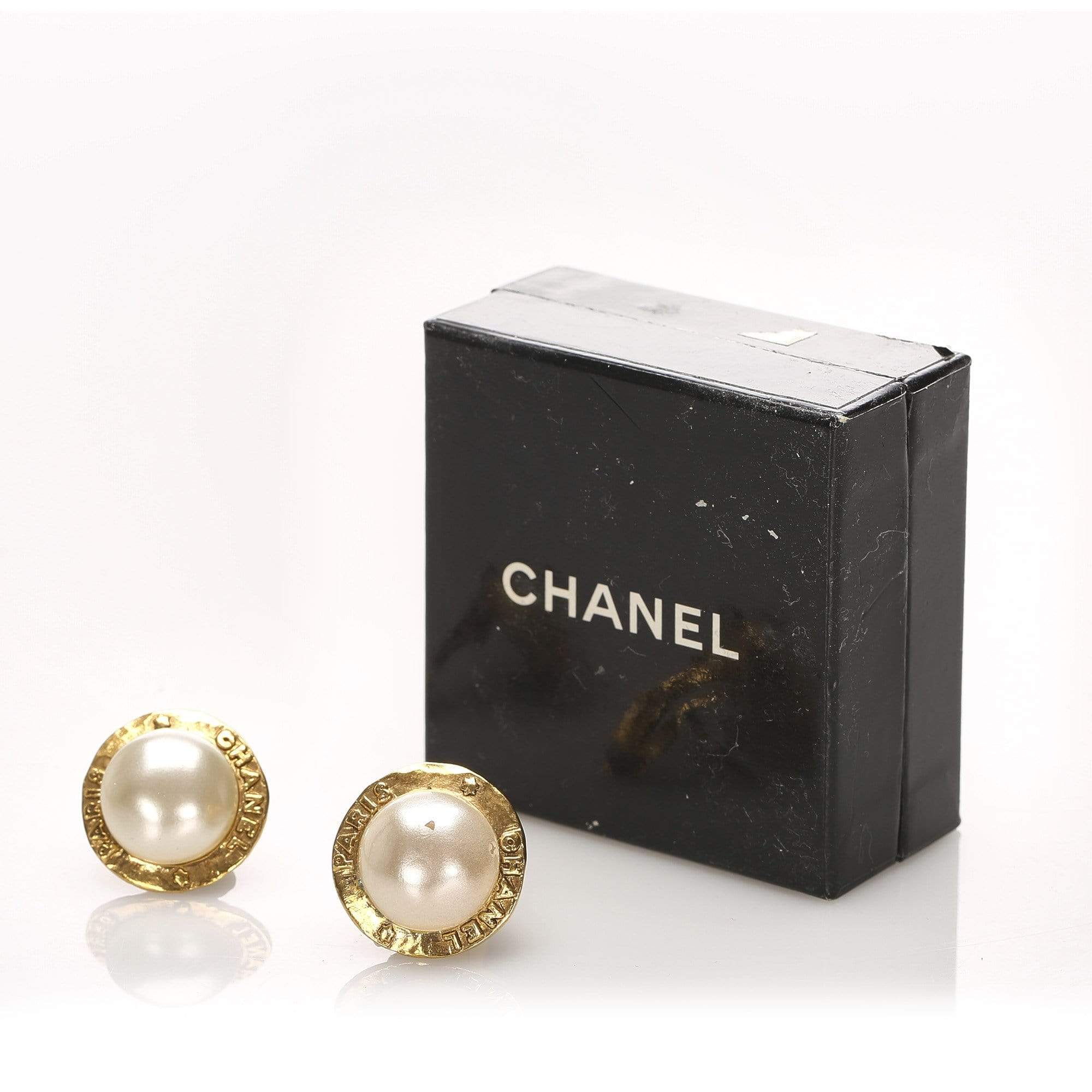 Chanel Chanel pearl faux earrings 0ICHCE001 - AWL1235