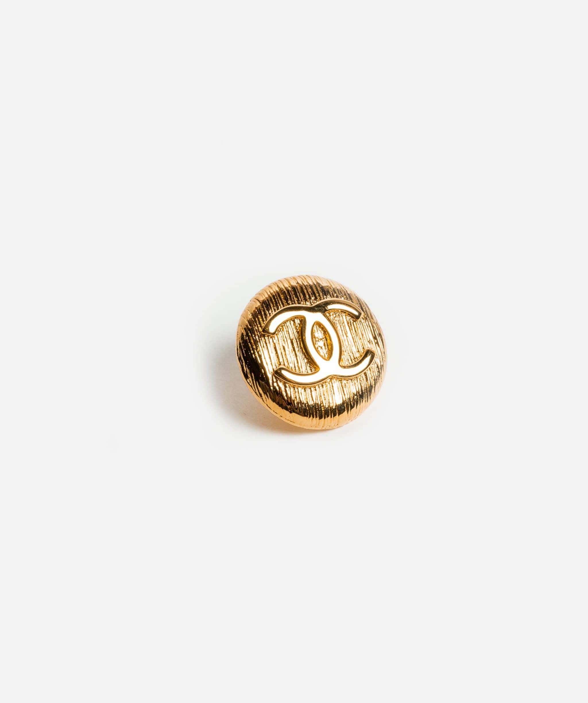 Chanel Chanel pin CC brooch vintage