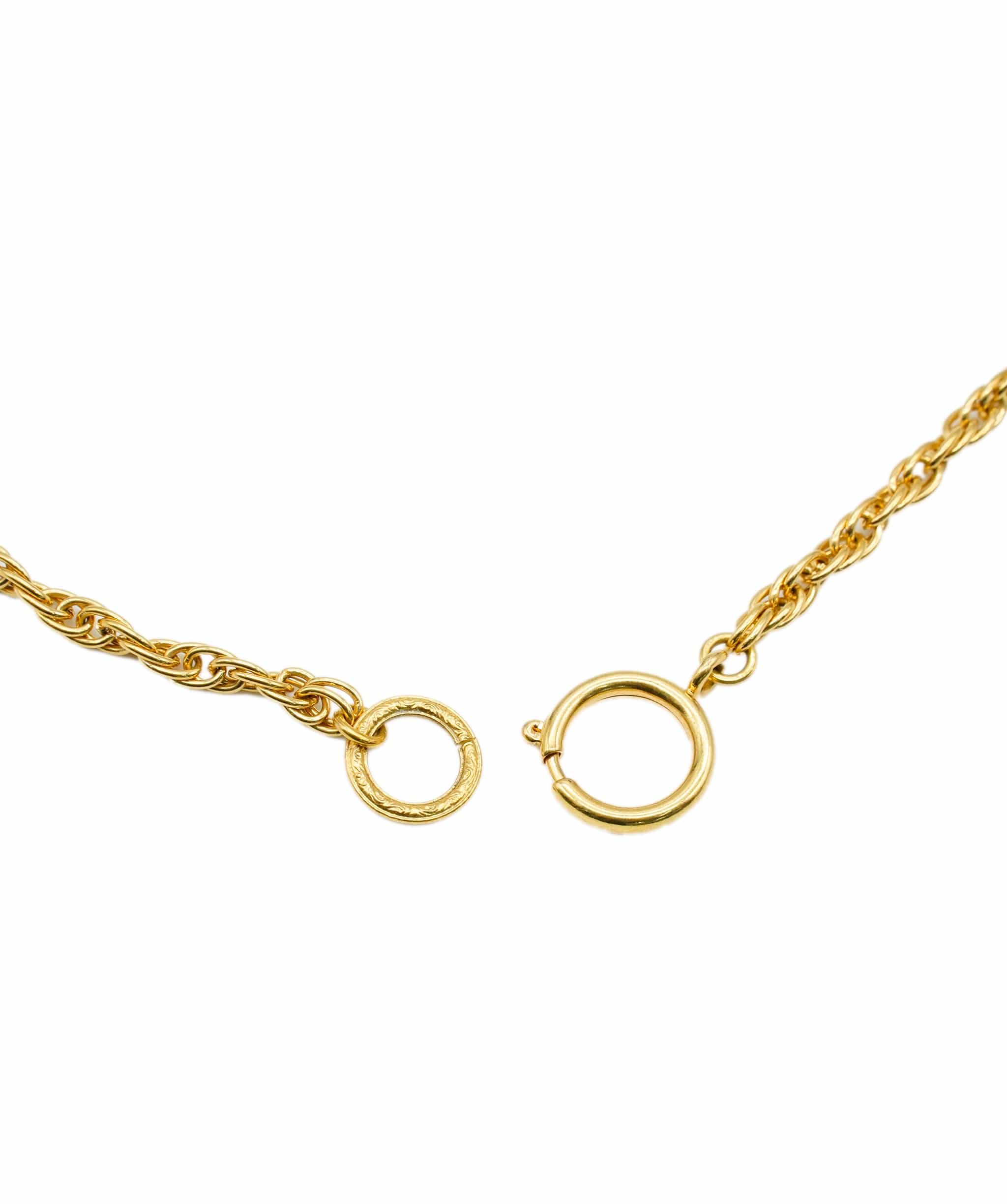 Chanel Chanel Red/Blue Gripoix Necklace ASL4057