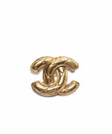 Chanel Chanel Small Quilted Matalasse CC Brooch - AWL3833