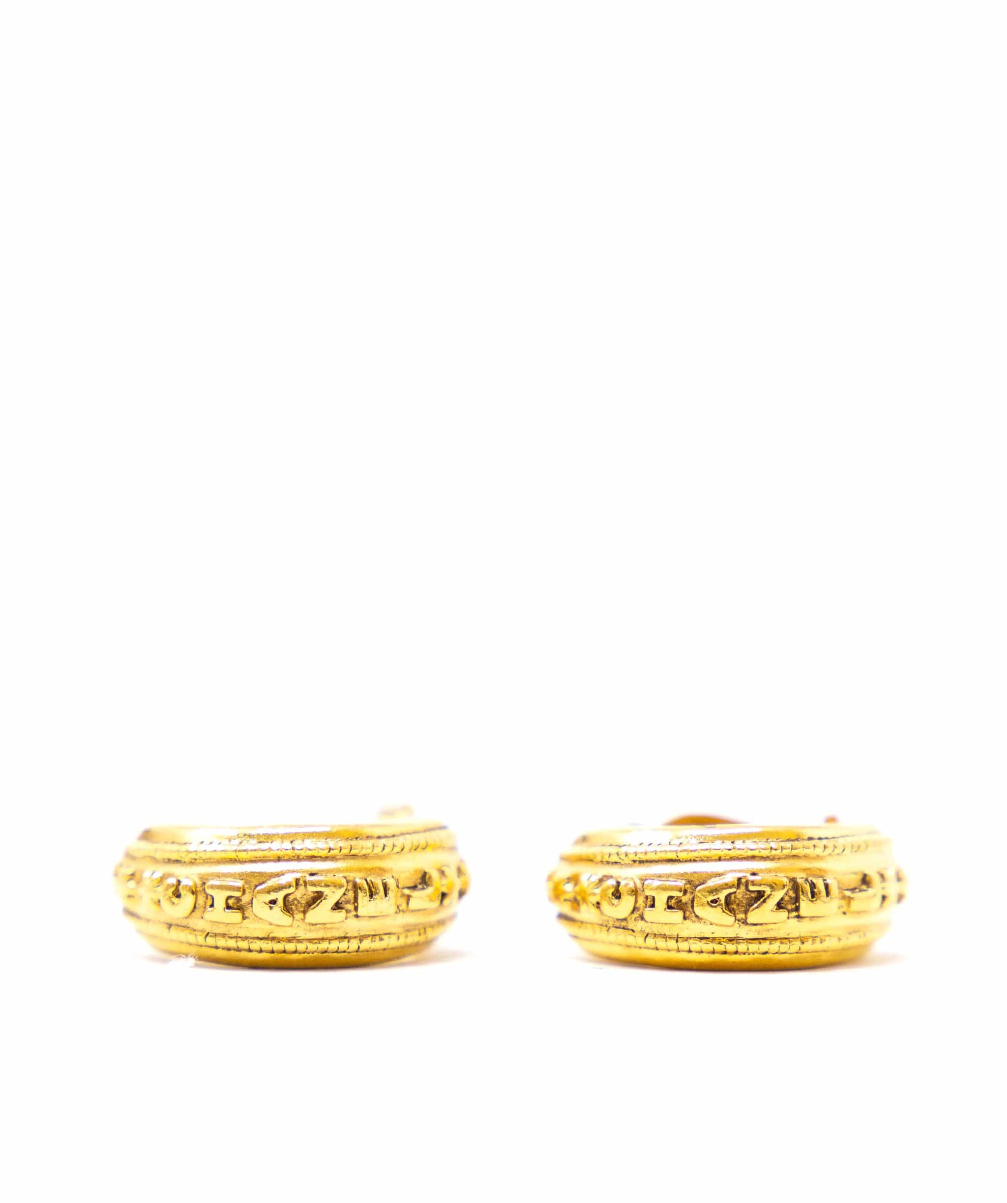 Chanel Chanel Spell out 24kt gold gilded earrings - ADL1838