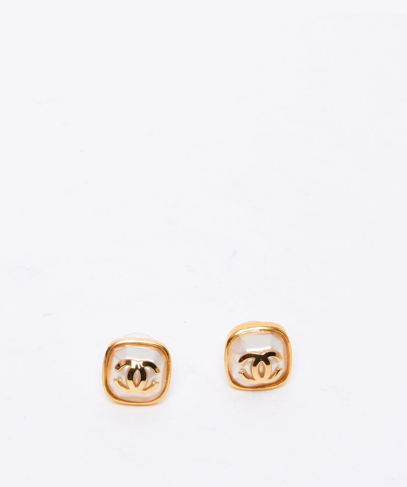 Chanel Chanel square CC on a faux pearl setting stud earrings