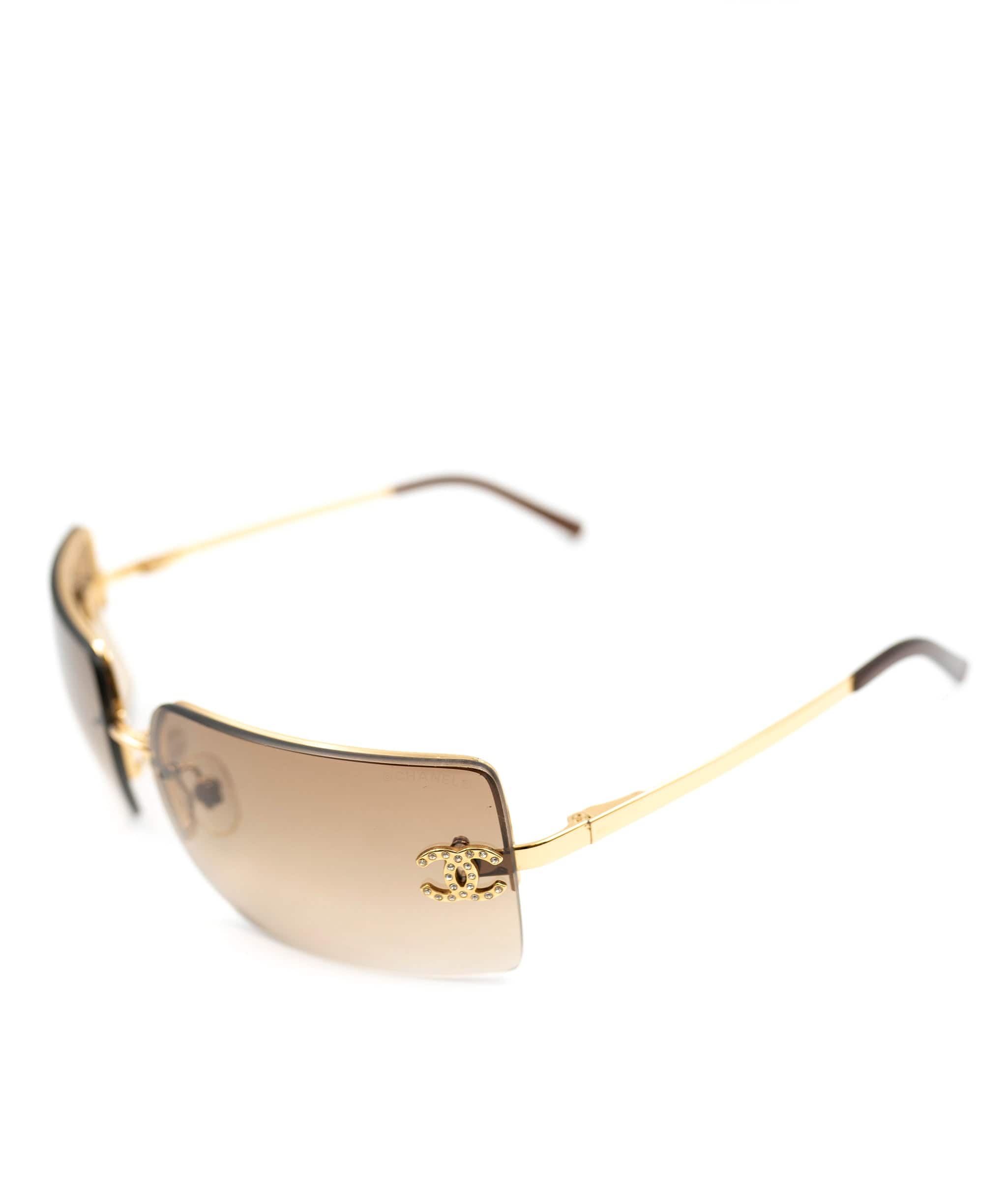 Chanel Chanel Vintage Brown Lens Sunglasses with CC crystals - AWL3592