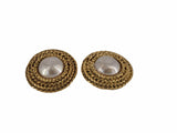 Chanel Chanel vintage earing gold with big pearl ASL2547