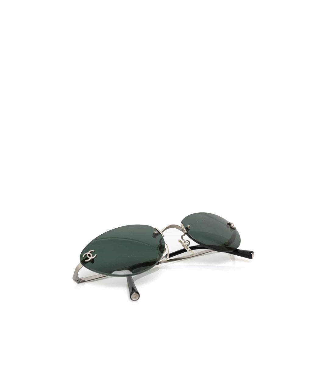 New Vintage Christian Dior Uber Oversized Two Tone Green Optyl Sunglasses  For Sale at 1stDibs | dior oversized square acetate sunglasses, green  oversized sunglasses, two tone lens sunglasses