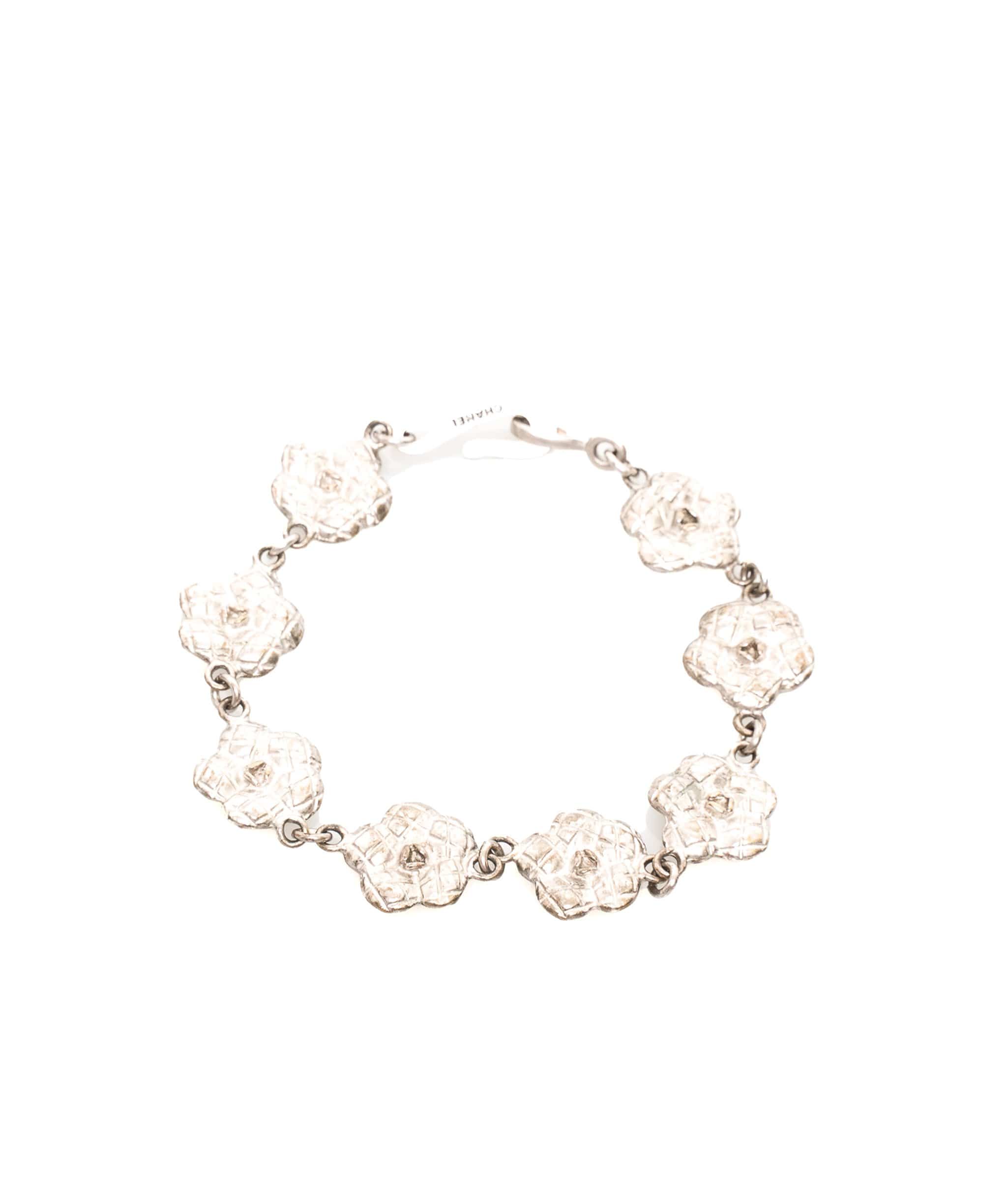 Chanel Vintage Silver Camellia Bracelet - AWL1560 – LuxuryPromise