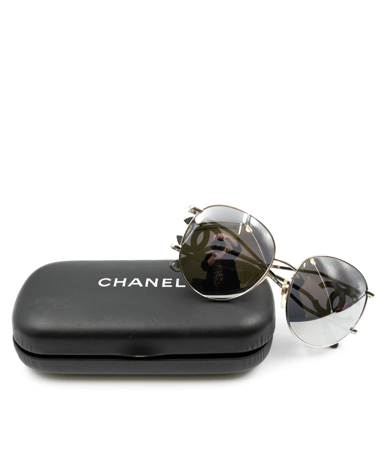 Chanel Vintage Silver CC Frame Sunglasses - AWL3641 – LuxuryPromise