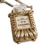 Chanel Chanel vintage style perfume bottle necklace in gold ASL1103