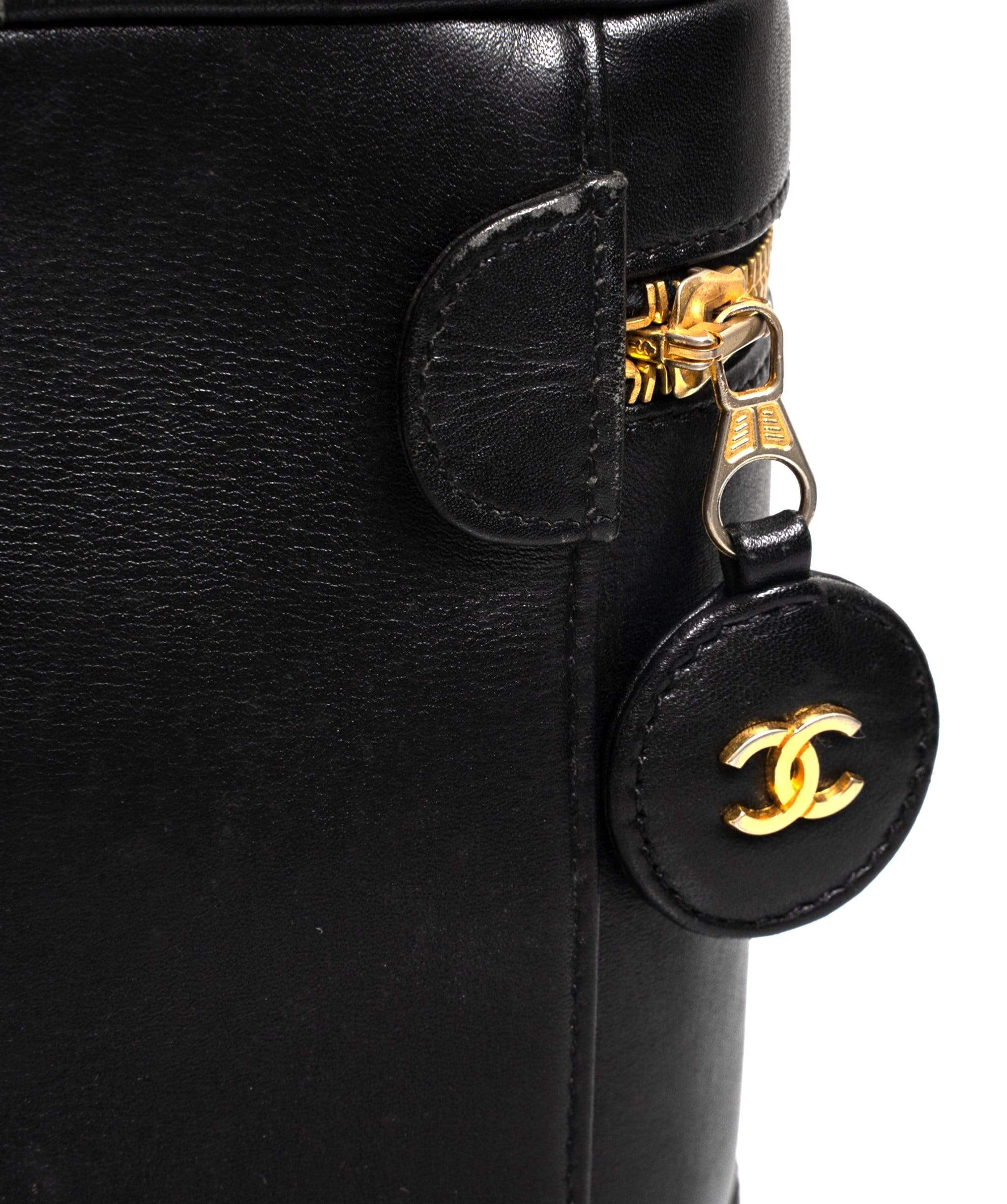 Chanel Chanel Vintage Tall Vanity Case Bag - AWL1452