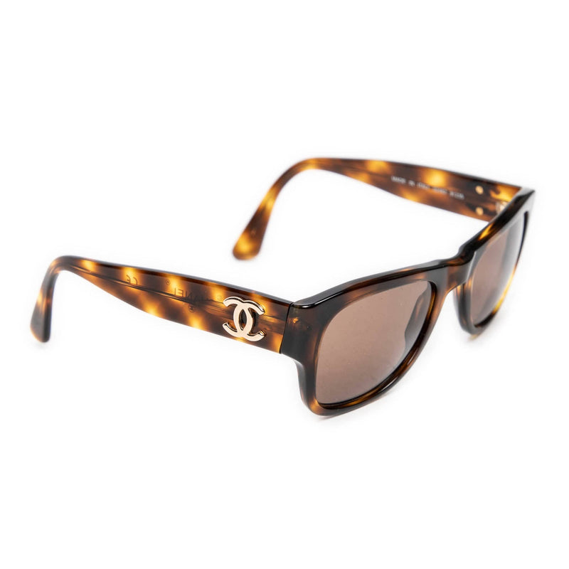 Chanel Vintage Tortoiseshell CC Sunglasses - AWC2190 – LuxuryPromise