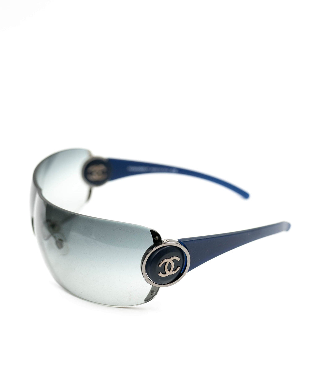 Chanel Y2K visor style sunglasses in navy. AGC1404 – LuxuryPromise