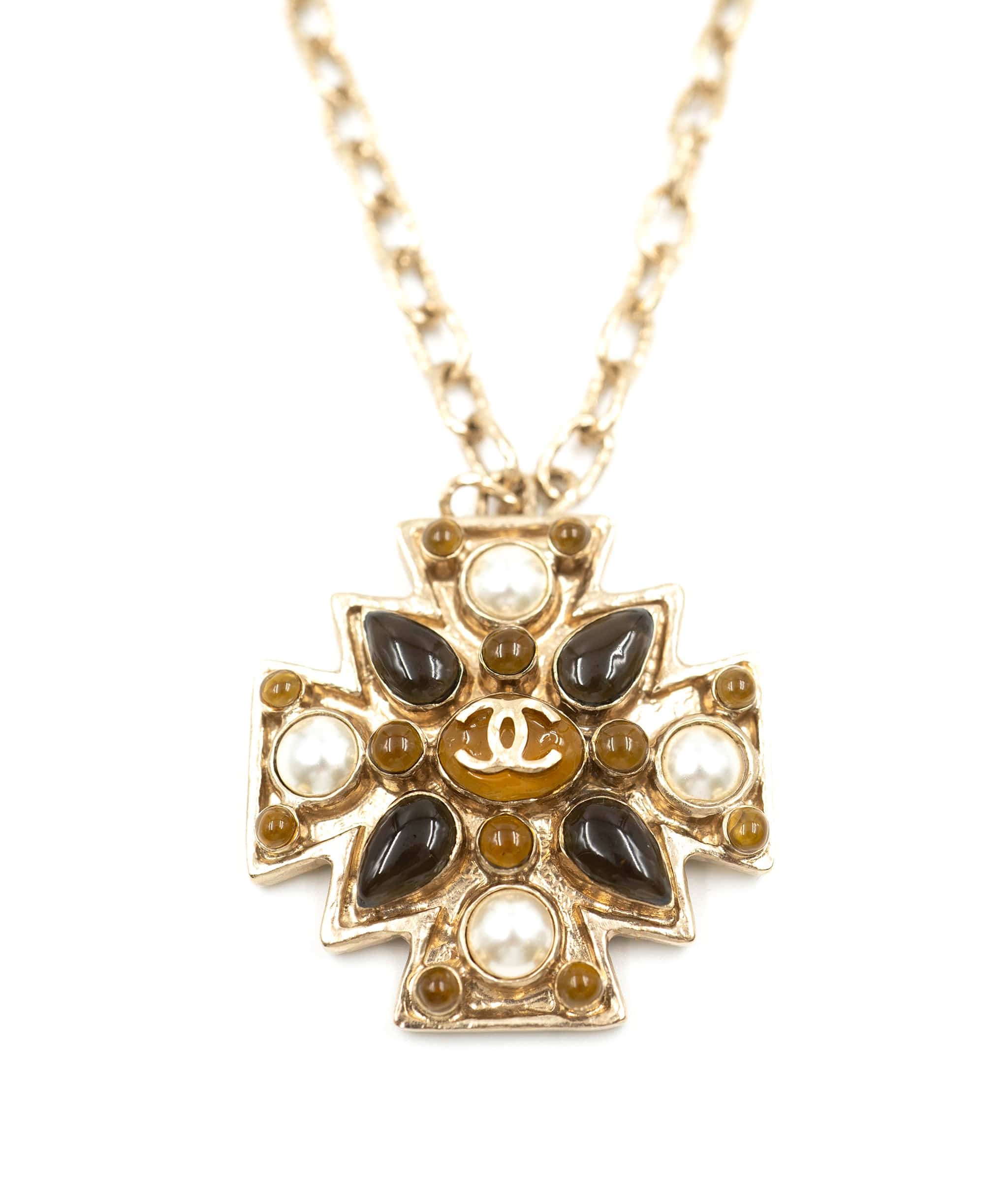 Chanel Gripoix cross from 2013 ASL3968