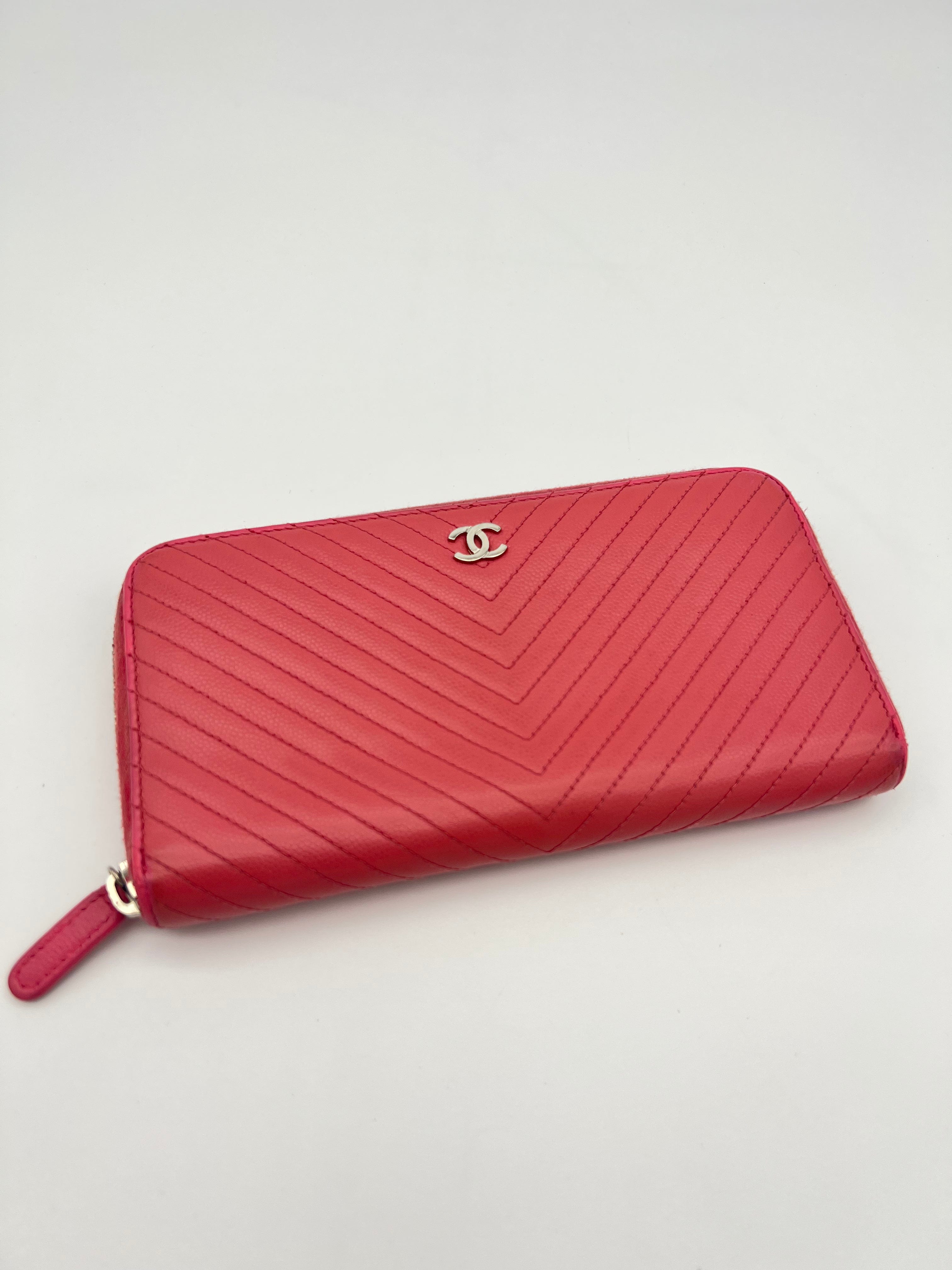 Chanel Pink Chanel Wallet UIC1105