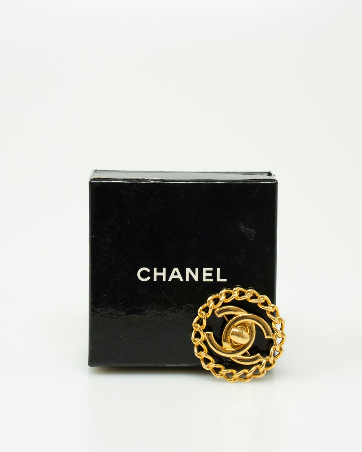 Chanel Vintage Chanel CC Chain Turnlock Brooch - AWL2466