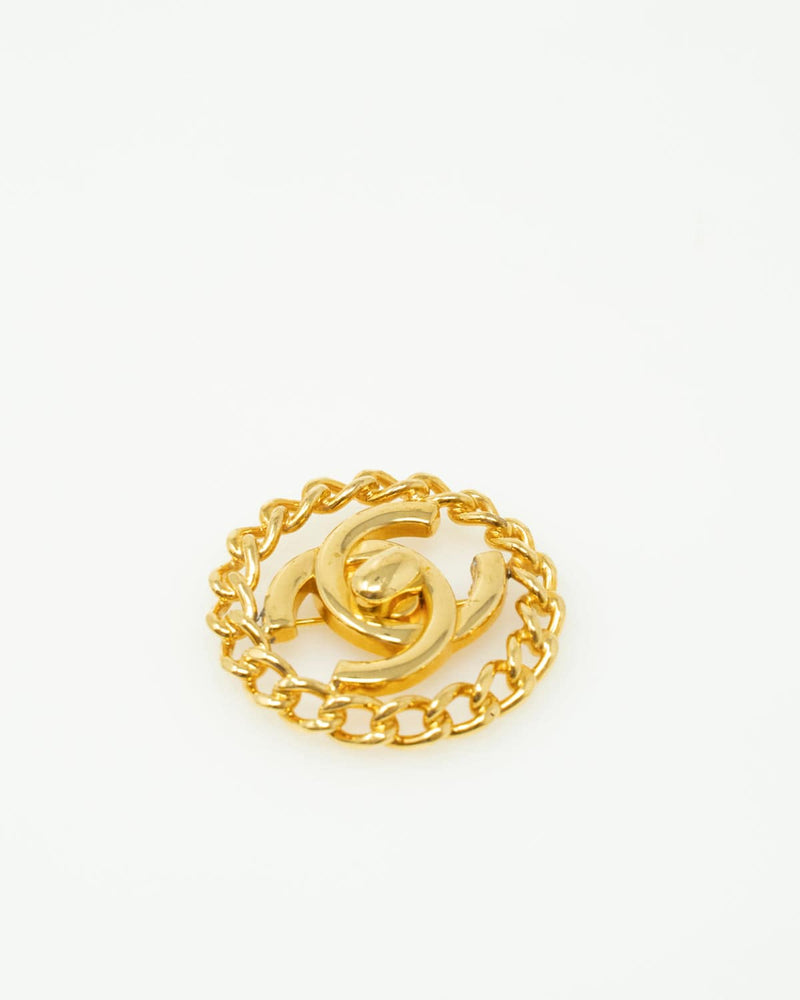 Vintage Chanel CC Chain Turnlock Brooch - AWL2466 – LuxuryPromise