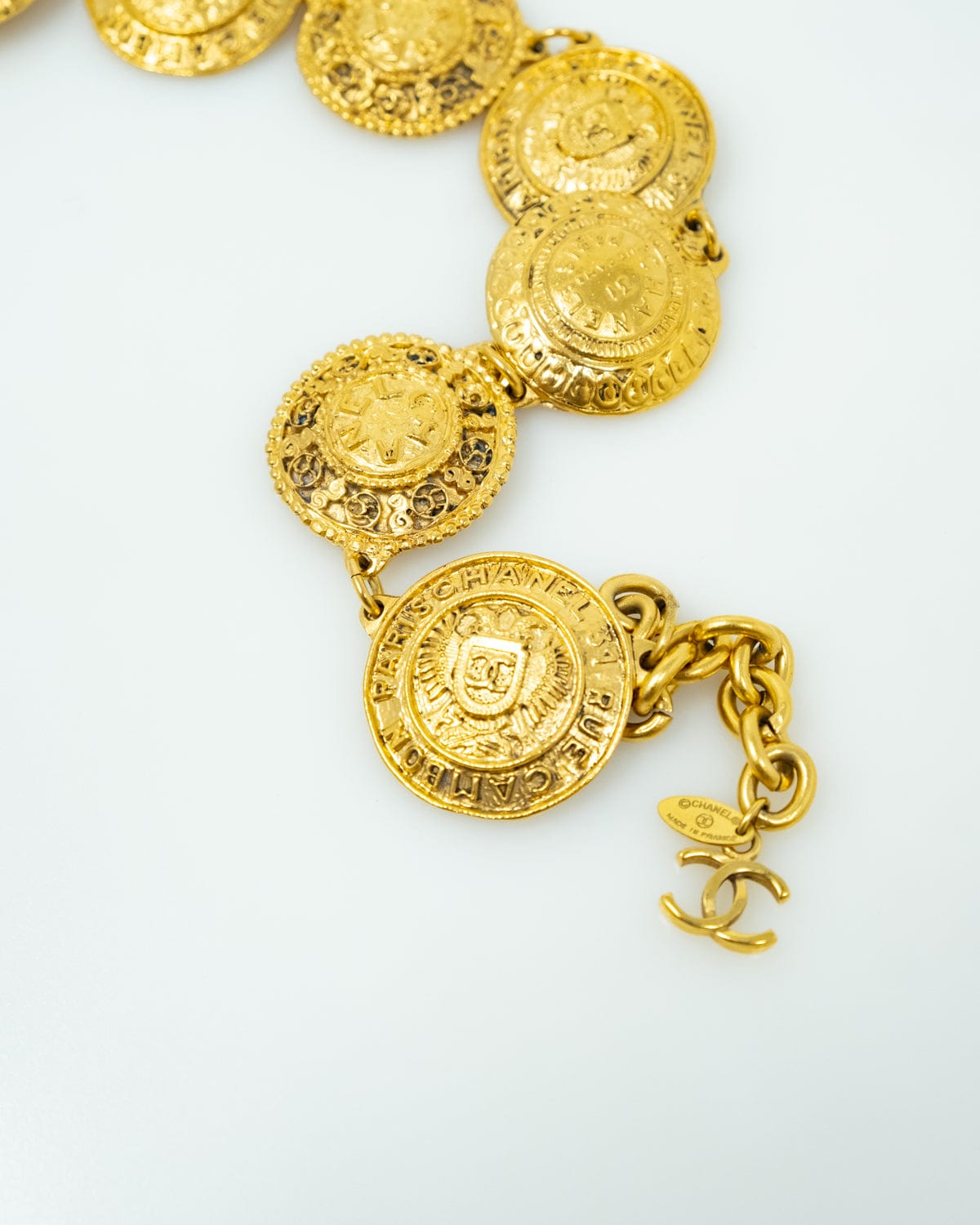 Chanel Vintage Chanel Chunky Medallion Choker Necklace - ASL2509