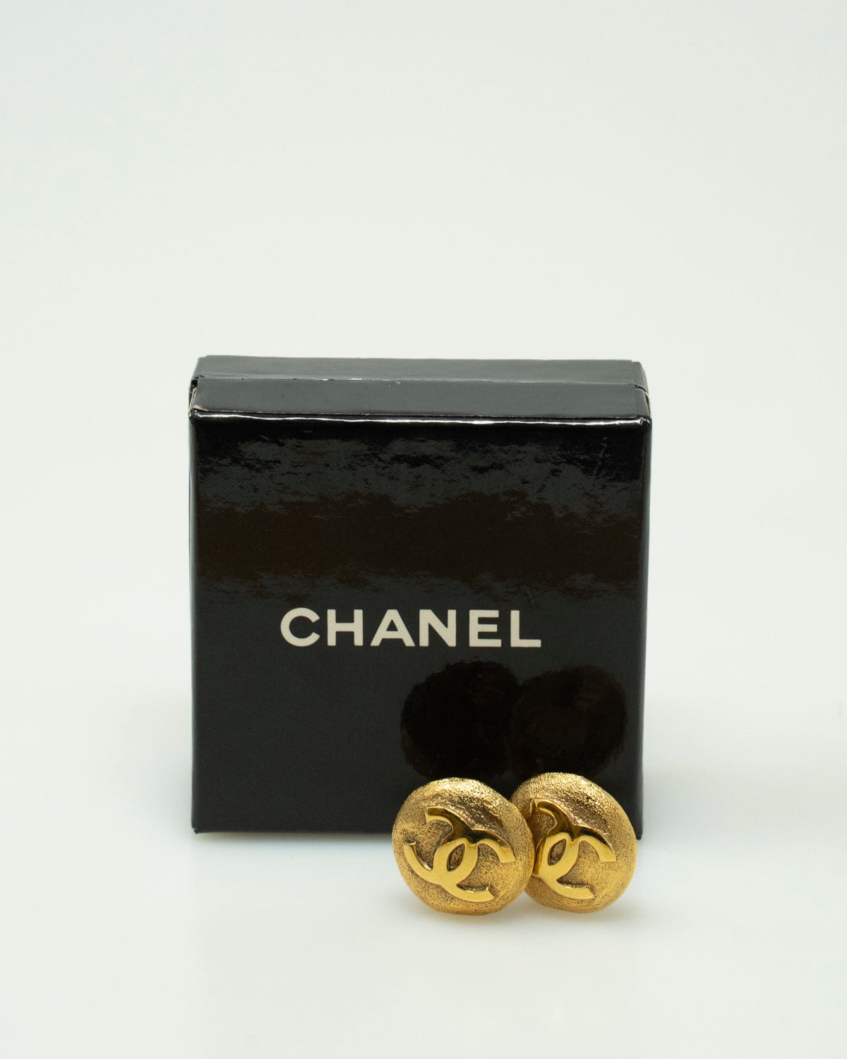 Chanel Vintage Chanel Gold CC Button Clip On Earrings - ASL2385