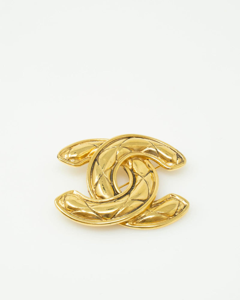 Chanel XL Quilted Matalasse CC Brooch - AWL3834 – LuxuryPromise