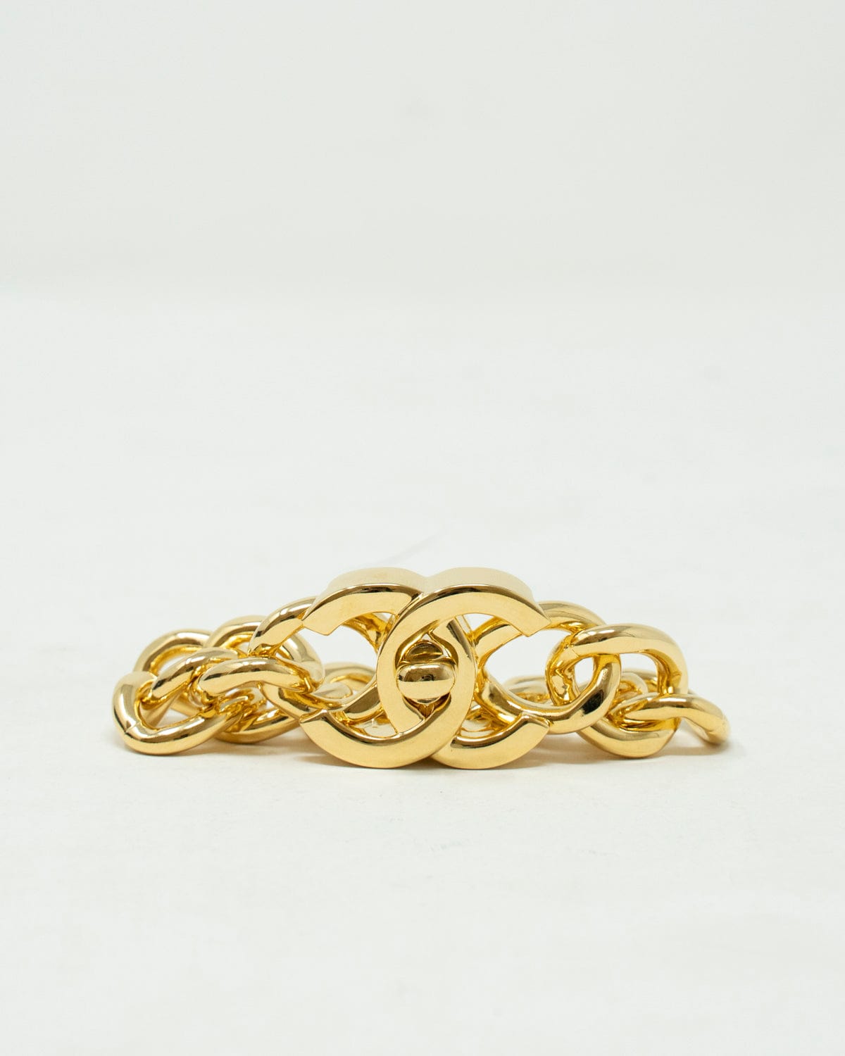 Chanel Vintage Chanel Gold Chunky Chain Turnlock Bracelet - AWL2427