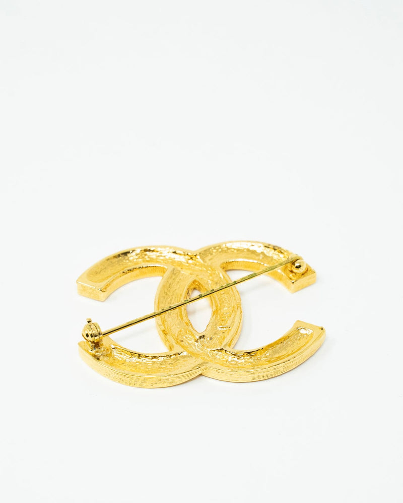 Chanel Vintage Gold Plated Matte CC Mini CC Large Brooch For Sale